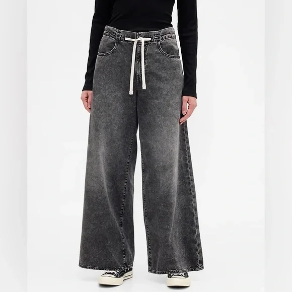 Gap Mid Rise Pull-On SuperLight Baggy Jeans size small 🤍 - Picture 1 of 7